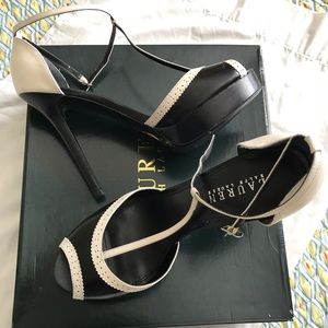 Black and creme pump